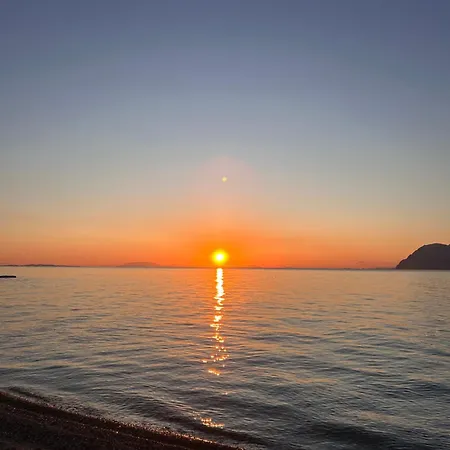 Дом отдыха A-class Apartment,near The Sea &