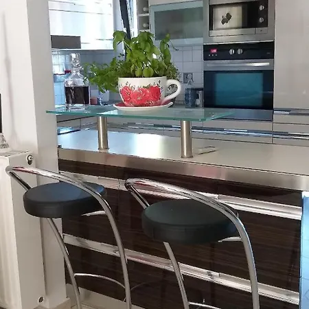 A-class Apartment,near The Sea &