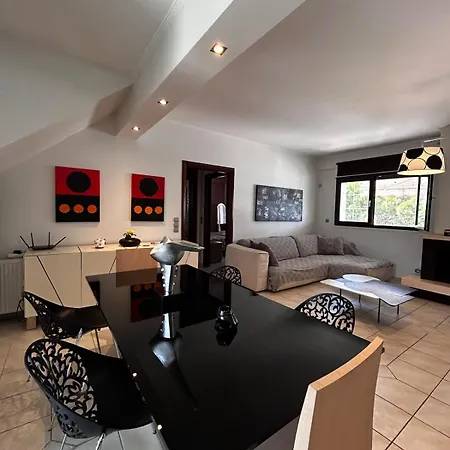 Prázdninový dům A-class Apartment,near The Sea &