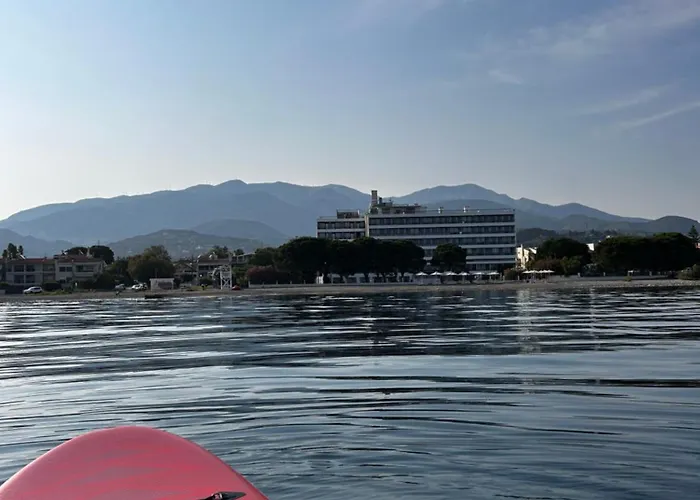 펜션 A-class Apartment,near The Sea &